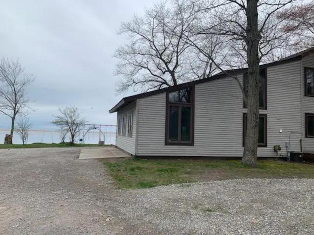 Cozy Home Lake Huron With Loft 2 Bedroom 1 Bathroom Au Gres Bagian luar foto