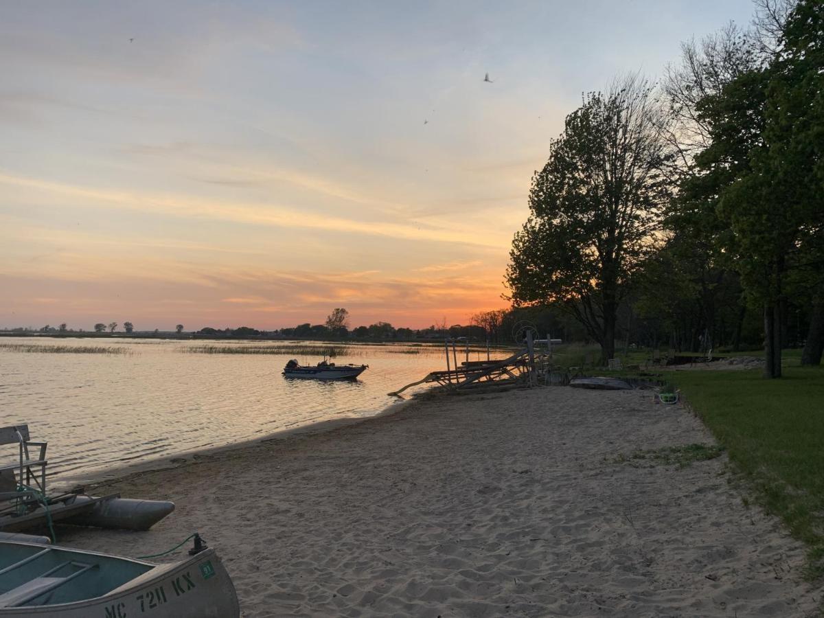 Cozy Home Lake Huron With Loft 2 Bedroom 1 Bathroom Au Gres Bagian luar foto
