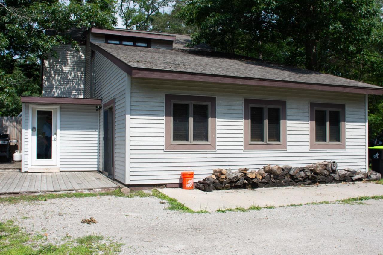 Cozy Home Lake Huron With Loft 2 Bedroom 1 Bathroom Au Gres Bagian luar foto