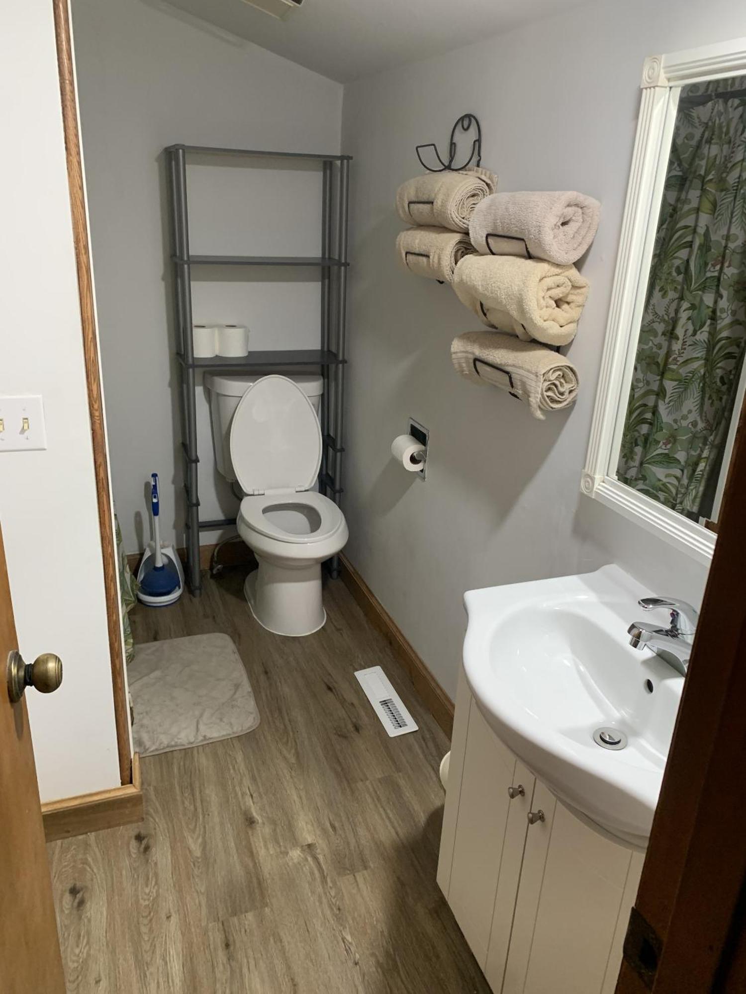 Cozy Home Lake Huron With Loft 2 Bedroom 1 Bathroom Au Gres Bagian luar foto